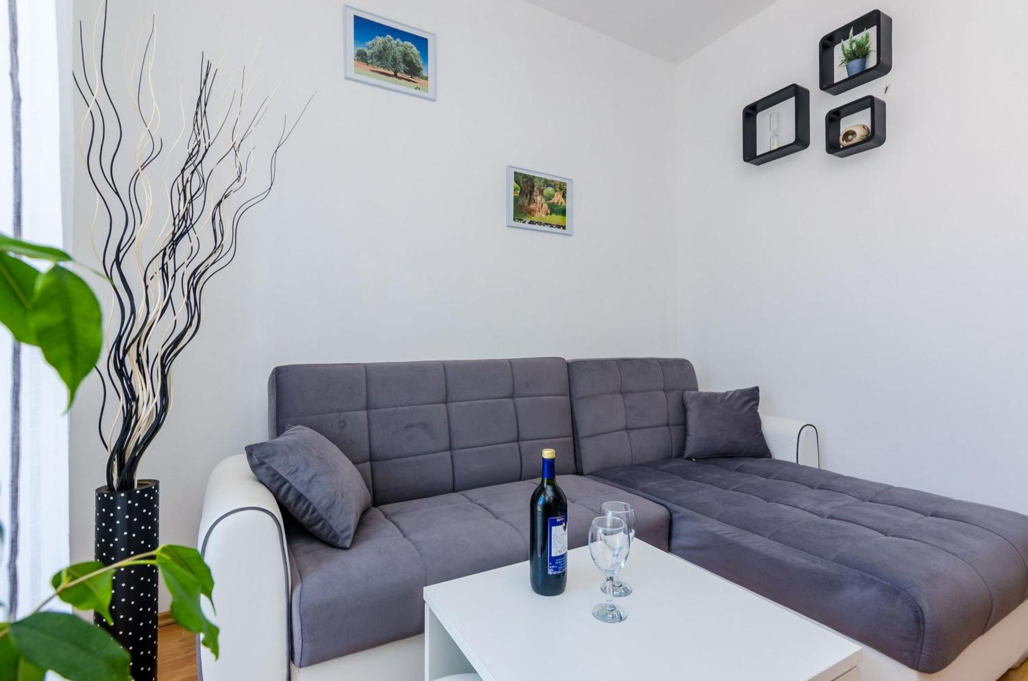 Apartments Lorena Mljet โปเมนา ภายนอก รูปภาพ