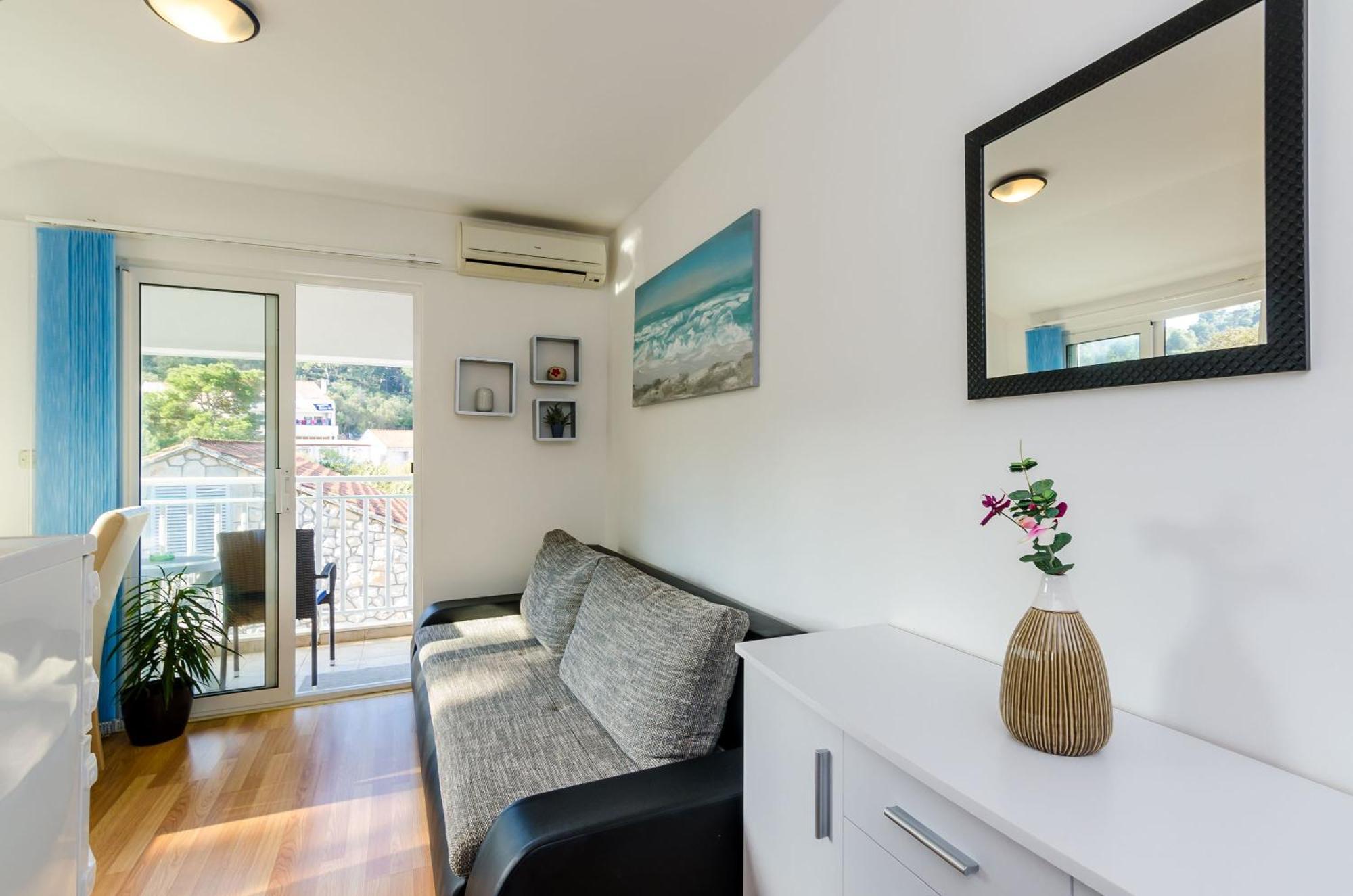 Apartments Lorena Mljet โปเมนา ภายนอก รูปภาพ