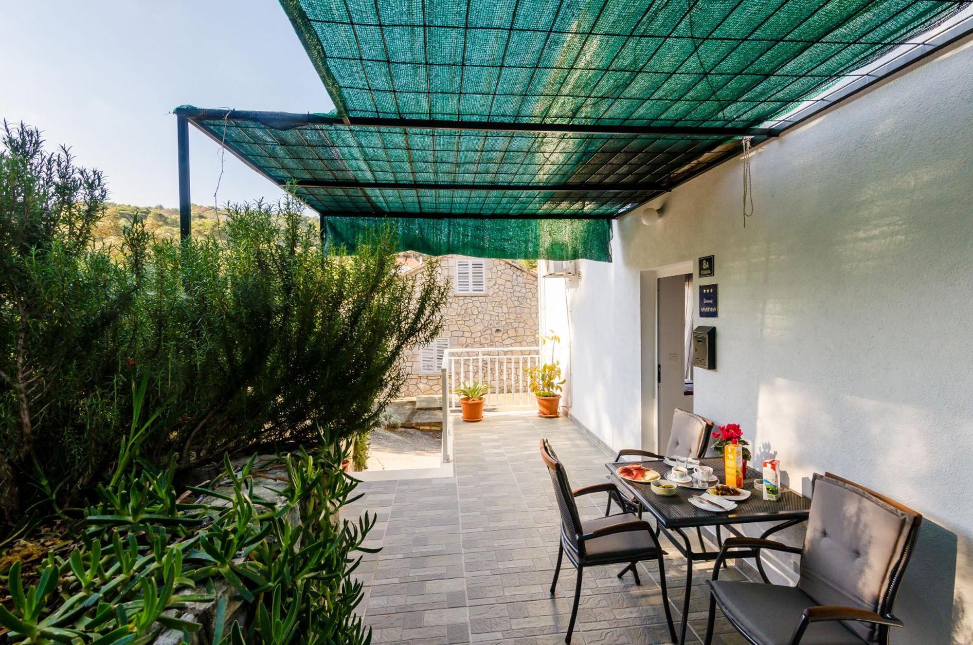 Apartments Lorena Mljet โปเมนา ภายนอก รูปภาพ