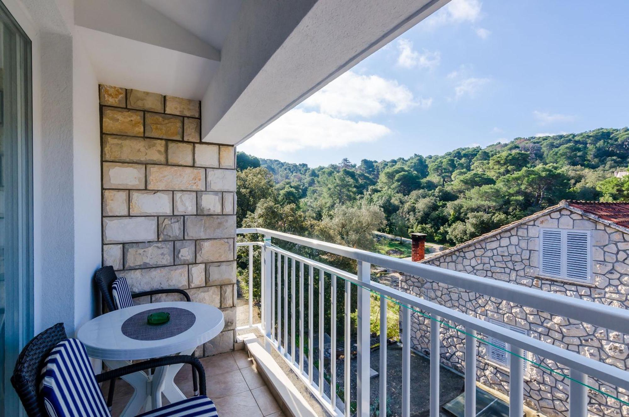 Apartments Lorena Mljet โปเมนา ภายนอก รูปภาพ